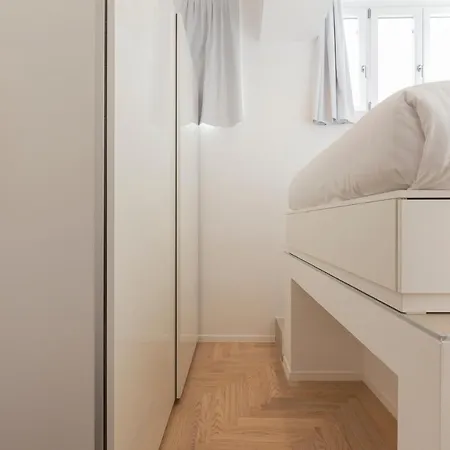 Apartment I Host - Val Strona Milan